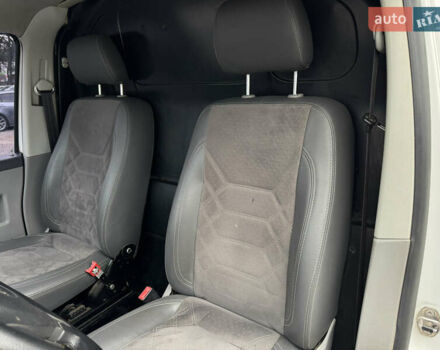 Білий Фольксваген Transporter, об'ємом двигуна 2 л та пробігом 414 тис. км за 10700 $, фото 11 на Automoto.ua