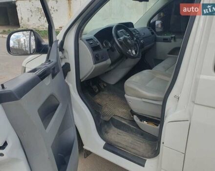 Белый Фольксваген Transporter, объемом двигателя 2 л и пробегом 283 тыс. км за 11700 $, фото 6 на Automoto.ua