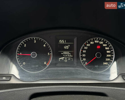 Білий Фольксваген Transporter, об'ємом двигуна 2 л та пробігом 414 тис. км за 10700 $, фото 12 на Automoto.ua