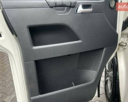 Білий Фольксваген Transporter, об'ємом двигуна 1.97 л та пробігом 341 тис. км за 11500 $, фото 6 на Automoto.ua