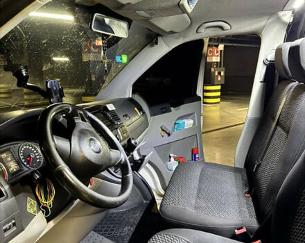 Білий Фольксваген Transporter, об'ємом двигуна 2 л та пробігом 390 тис. км за 12600 $, фото 10 на Automoto.ua