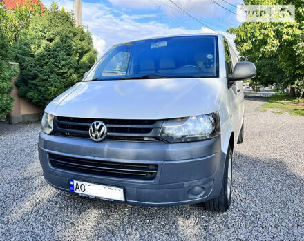 Білий Фольксваген Transporter, об'ємом двигуна 2 л та пробігом 290 тис. км за 14200 $, фото 4 на Automoto.ua