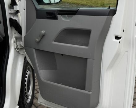 Білий Фольксваген Transporter, об'ємом двигуна 2 л та пробігом 227 тис. км за 9300 $, фото 16 на Automoto.ua