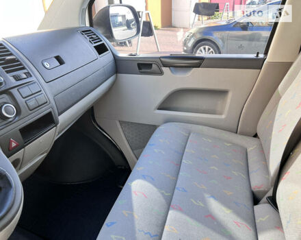 Білий Фольксваген Transporter, об'ємом двигуна 2 л та пробігом 290 тис. км за 14200 $, фото 11 на Automoto.ua