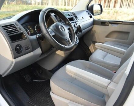 Білий Фольксваген Transporter, об'ємом двигуна 2 л та пробігом 176 тис. км за 7900 $, фото 19 на Automoto.ua