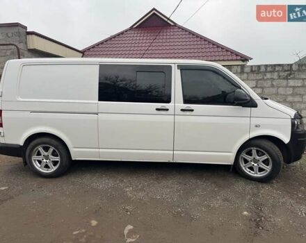 Белый Фольксваген Transporter, объемом двигателя 2 л и пробегом 290 тыс. км за 13500 $, фото 1 на Automoto.ua