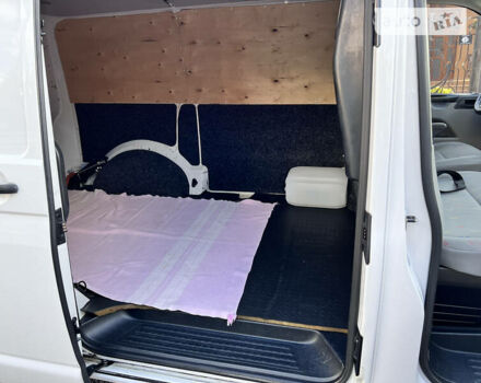 Білий Фольксваген Transporter, об'ємом двигуна 2 л та пробігом 290 тис. км за 14200 $, фото 19 на Automoto.ua