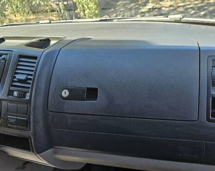 Белый Фольксваген Transporter, объемом двигателя 1.97 л и пробегом 260 тыс. км за 13500 $, фото 4 на Automoto.ua