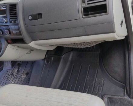 Білий Фольксваген Transporter, об'ємом двигуна 2 л та пробігом 380 тис. км за 12500 $, фото 15 на Automoto.ua