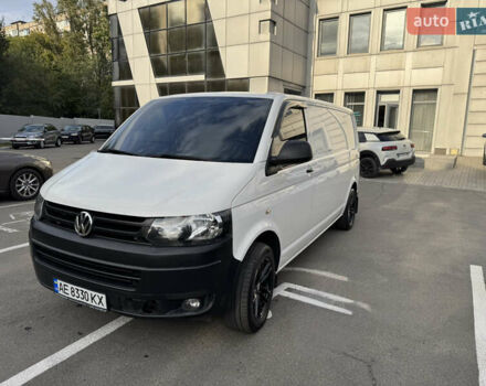 Белый Фольксваген Transporter, объемом двигателя 2 л и пробегом 254 тыс. км за 13999 $, фото 1 на Automoto.ua