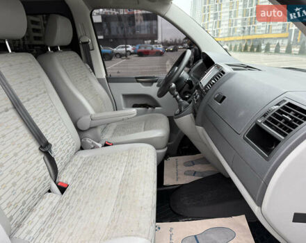 Белый Фольксваген Transporter, объемом двигателя 2 л и пробегом 221 тыс. км за 13999 $, фото 8 на Automoto.ua