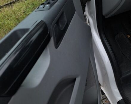 Белый Фольксваген Transporter, объемом двигателя 2 л и пробегом 208 тыс. км за 17554 $, фото 6 на Automoto.ua