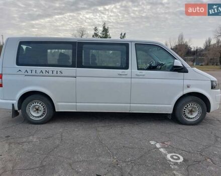 Белый Фольксваген Transporter, объемом двигателя 1.97 л и пробегом 275 тыс. км за 15800 $, фото 1 на Automoto.ua