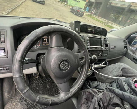Білий Фольксваген Transporter, об'ємом двигуна 2 л та пробігом 380 тис. км за 11500 $, фото 3 на Automoto.ua