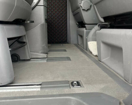 Белый Фольксваген Transporter, объемом двигателя 1.97 л и пробегом 255 тыс. км за 17000 $, фото 15 на Automoto.ua