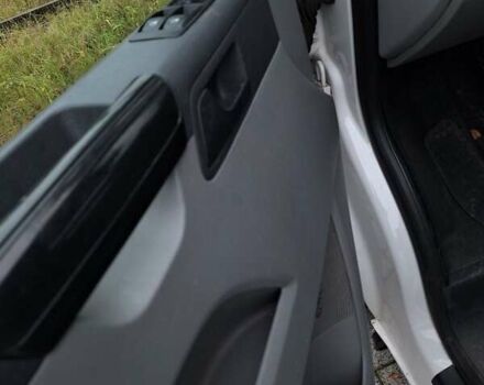 Белый Фольксваген Transporter, объемом двигателя 2 л и пробегом 208 тыс. км за 17554 $, фото 5 на Automoto.ua