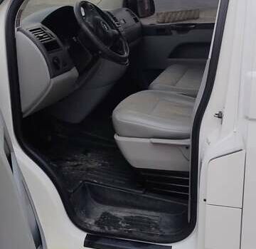 Білий Фольксваген Transporter, об'ємом двигуна 2 л та пробігом 380 тис. км за 12500 $, фото 11 на Automoto.ua