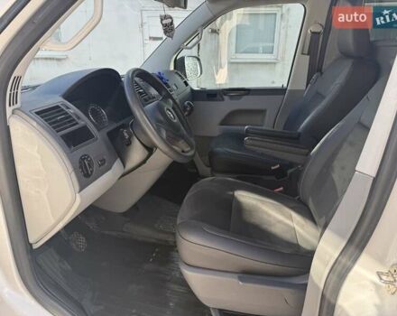 Білий Фольксваген Transporter, об'ємом двигуна 1.97 л та пробігом 302 тис. км за 11500 $, фото 2 на Automoto.ua