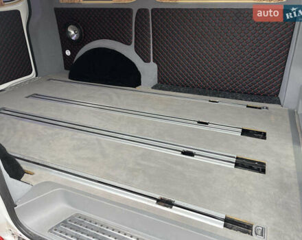 Белый Фольксваген Transporter, объемом двигателя 1.97 л и пробегом 255 тыс. км за 17000 $, фото 20 на Automoto.ua