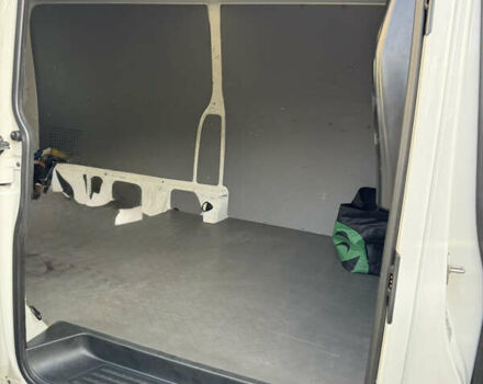 Белый Фольксваген Transporter, объемом двигателя 2 л и пробегом 254 тыс. км за 13999 $, фото 7 на Automoto.ua