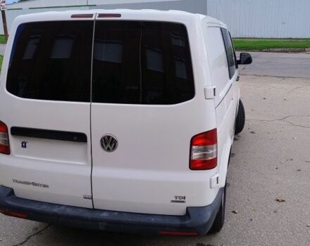 Білий Фольксваген Transporter, об'ємом двигуна 2 л та пробігом 380 тис. км за 12500 $, фото 2 на Automoto.ua