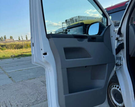 Білий Фольксваген Transporter, об'ємом двигуна 1.97 л та пробігом 317 тис. км за 13000 $, фото 16 на Automoto.ua