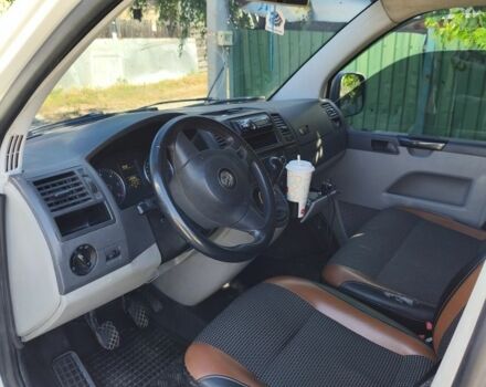 Белый Фольксваген Transporter, объемом двигателя 2 л и пробегом 400 тыс. км за 10500 $, фото 3 на Automoto.ua