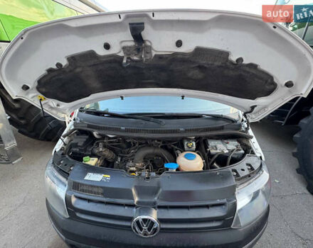 Білий Фольксваген Transporter, об'ємом двигуна 1.97 л та пробігом 317 тис. км за 13000 $, фото 9 на Automoto.ua