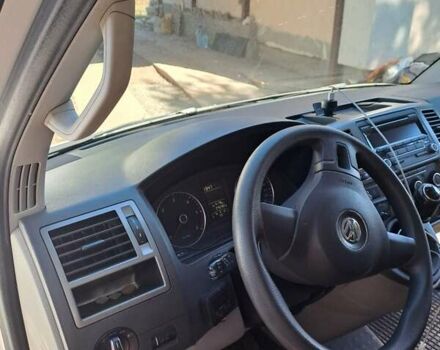 Білий Фольксваген Transporter, об'ємом двигуна 2 л та пробігом 260 тис. км за 15300 $, фото 14 на Automoto.ua