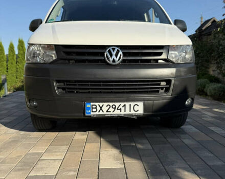 Белый Фольксваген Transporter, объемом двигателя 2 л и пробегом 258 тыс. км за 15500 $, фото 1 на Automoto.ua
