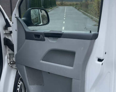 Белый Фольксваген Transporter, объемом двигателя 1.97 л и пробегом 371 тыс. км за 9800 $, фото 4 на Automoto.ua