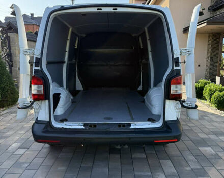Белый Фольксваген Transporter, объемом двигателя 2 л и пробегом 258 тыс. км за 15500 $, фото 9 на Automoto.ua