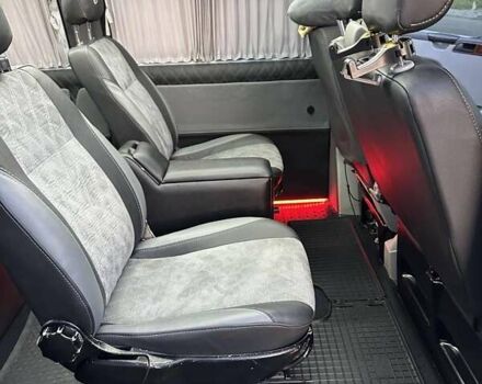 Білий Фольксваген Transporter, об'ємом двигуна 2 л та пробігом 297 тис. км за 16500 $, фото 5 на Automoto.ua