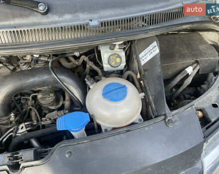 Білий Фольксваген Transporter, об'ємом двигуна 2 л та пробігом 351 тис. км за 15800 $, фото 2 на Automoto.ua