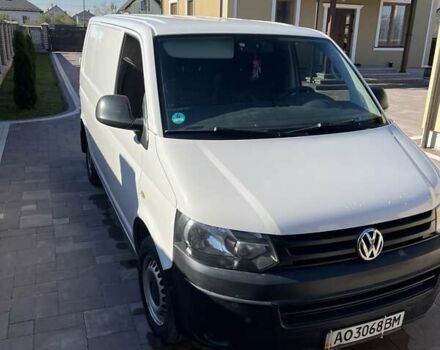 Белый Фольксваген Transporter, объемом двигателя 1.97 л и пробегом 408 тыс. км за 12900 $, фото 2 на Automoto.ua