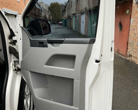 Білий Фольксваген Transporter, об'ємом двигуна 2 л та пробігом 276 тис. км за 16900 $, фото 19 на Automoto.ua