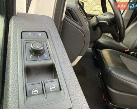 Белый Фольксваген Transporter, объемом двигателя 2 л и пробегом 220 тыс. км за 22500 $, фото 49 на Automoto.ua