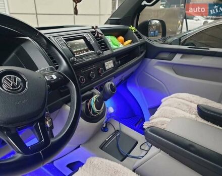 Белый Фольксваген Transporter, объемом двигателя 2 л и пробегом 269 тыс. км за 20500 $, фото 12 на Automoto.ua