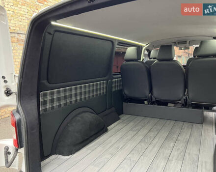 Білий Фольксваген Transporter, об'ємом двигуна 2 л та пробігом 276 тис. км за 16900 $, фото 24 на Automoto.ua