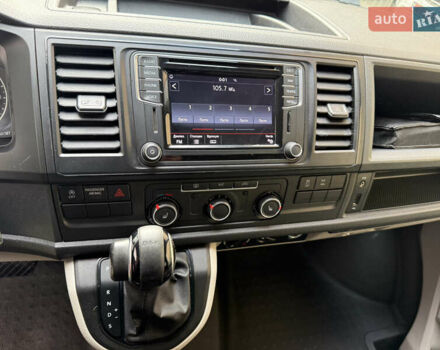 Белый Фольксваген Transporter, объемом двигателя 2 л и пробегом 220 тыс. км за 22500 $, фото 20 на Automoto.ua