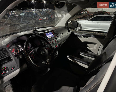 Белый Фольксваген Transporter, объемом двигателя 1.97 л и пробегом 159 тыс. км за 20000 $, фото 9 на Automoto.ua