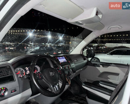 Белый Фольксваген Transporter, объемом двигателя 1.97 л и пробегом 159 тыс. км за 20000 $, фото 6 на Automoto.ua