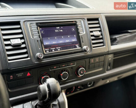 Белый Фольксваген Transporter, объемом двигателя 2 л и пробегом 220 тыс. км за 22500 $, фото 53 на Automoto.ua