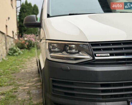 Белый Фольксваген Transporter, объемом двигателя 2 л и пробегом 220 тыс. км за 22500 $, фото 8 на Automoto.ua
