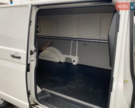 Белый Фольксваген Transporter, объемом двигателя 2 л и пробегом 340 тыс. км за 15300 $, фото 10 на Automoto.ua