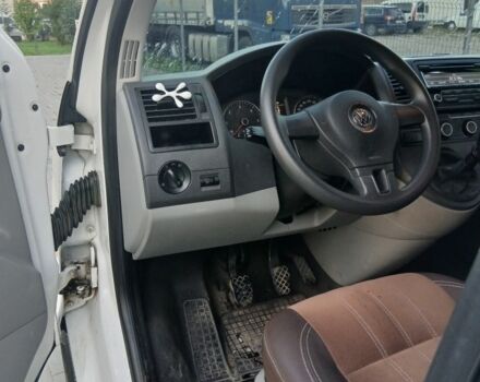 Белый Фольксваген Transporter, объемом двигателя 2 л и пробегом 250 тыс. км за 18500 $, фото 2 на Automoto.ua