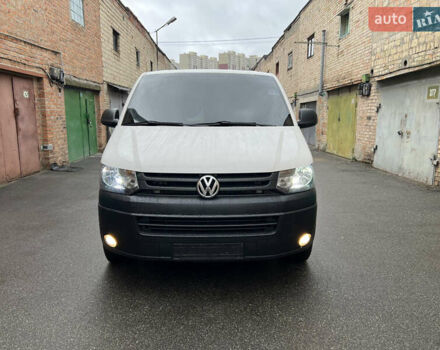 Білий Фольксваген Transporter, об'ємом двигуна 2 л та пробігом 276 тис. км за 16900 $, фото 1 на Automoto.ua