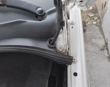 Белый Фольксваген Transporter, объемом двигателя 2 л и пробегом 269 тыс. км за 20500 $, фото 3 на Automoto.ua