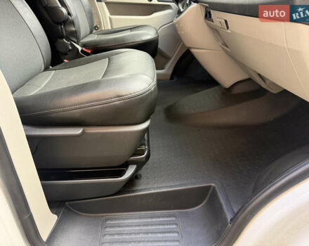 Белый Фольксваген Transporter, объемом двигателя 2 л и пробегом 220 тыс. км за 22500 $, фото 19 на Automoto.ua