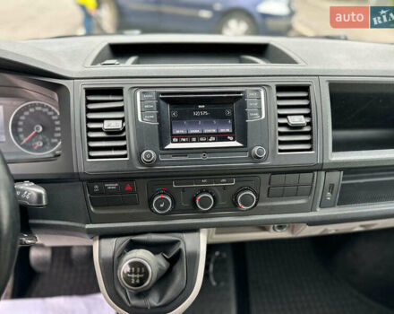 Белый Фольксваген Transporter, объемом двигателя 2 л и пробегом 264 тыс. км за 17990 $, фото 22 на Automoto.ua